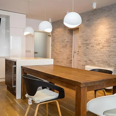Apartment Modern Elegance In - Spacious 3-bedroom By Flat Mаnаger