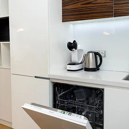 Modern Elegance In - Spacious 3-bedroom By Flat Mаnаger Apartment Warna