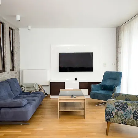 Modern Elegance In - Spacious 3-bedroom By Flat Mаnаger * Warna